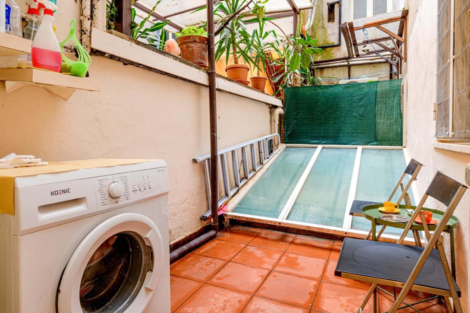 Children House Apartment Rom